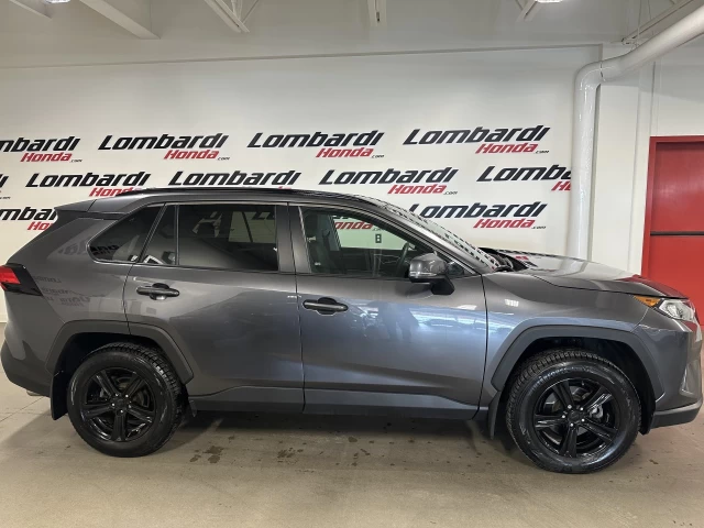 Toyota RAV4 XLE 2021