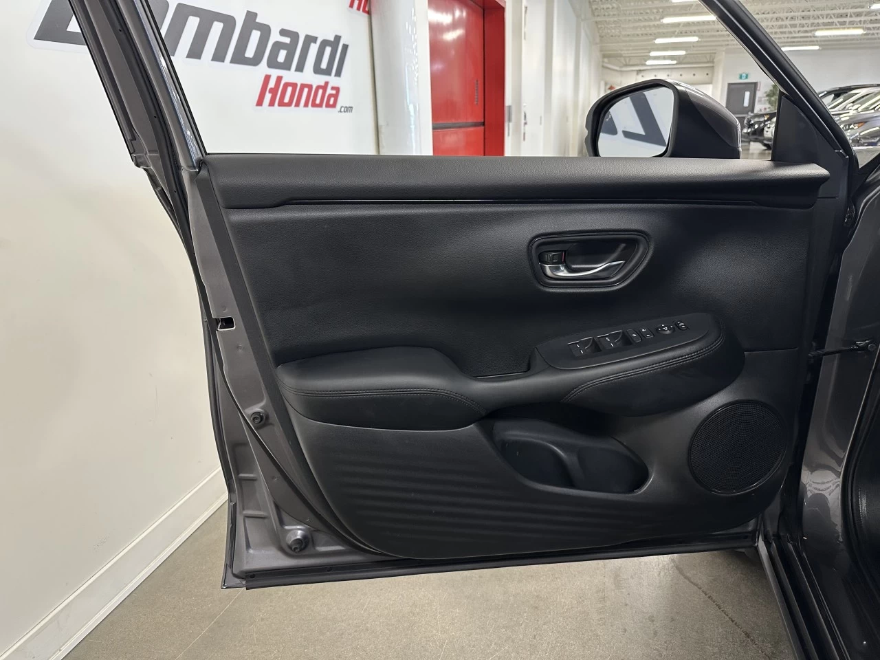 2023 Honda HR-V LX Main Image
