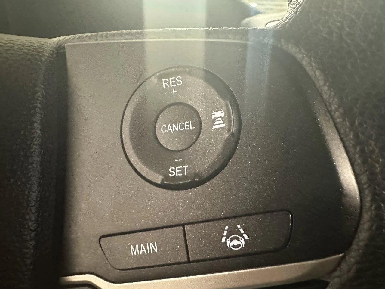 2021 Honda Pilot LX Main Image