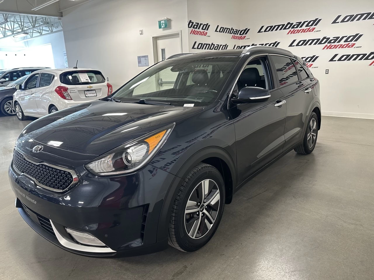 2017 Kia Niro EX Touring Image principale