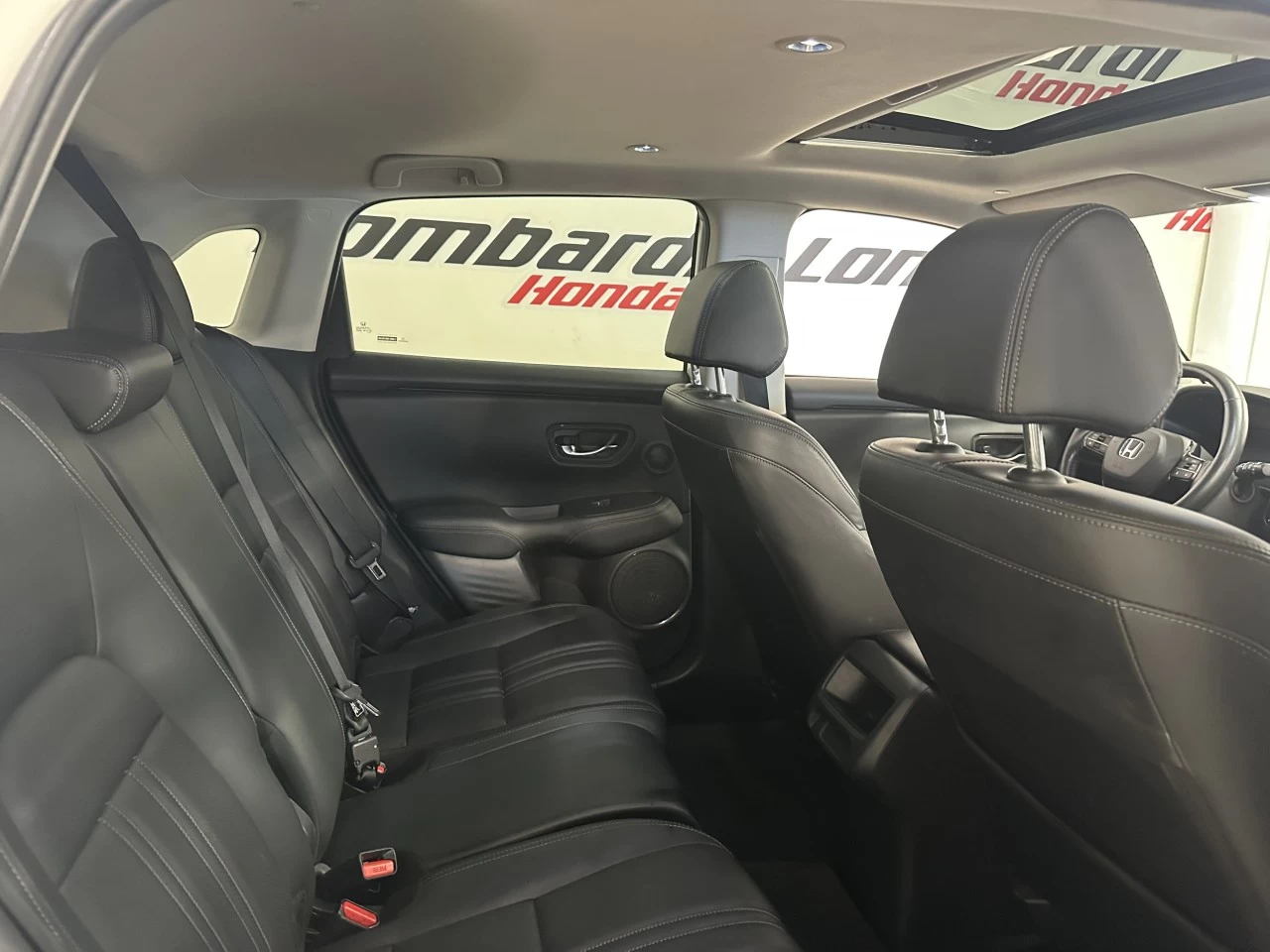 2023 Honda HR-V EX-L Navi Main Image