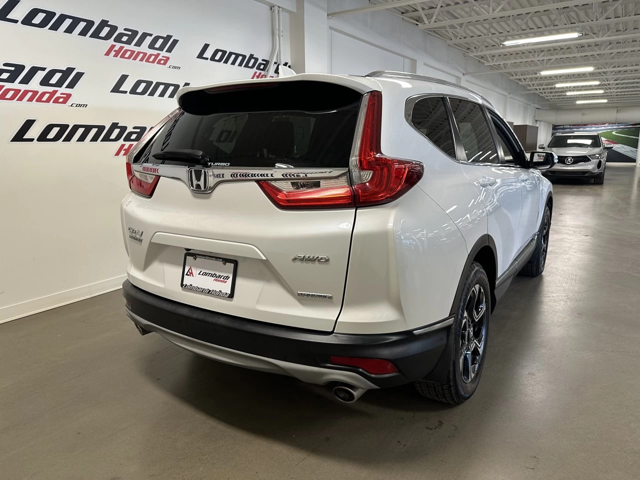 2019 Honda CR-V Touring Main Image