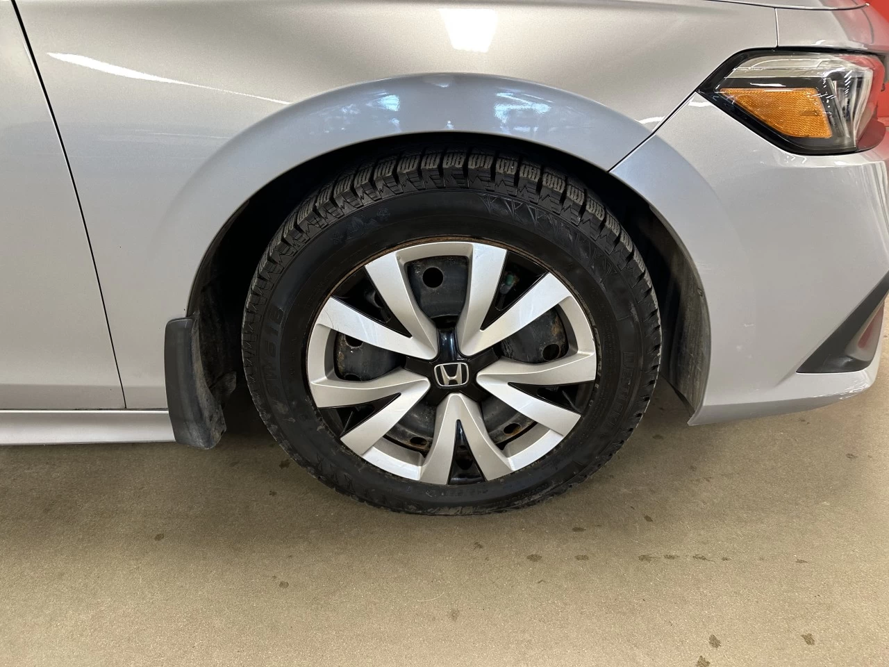 2022 Honda Civic LX Image principale