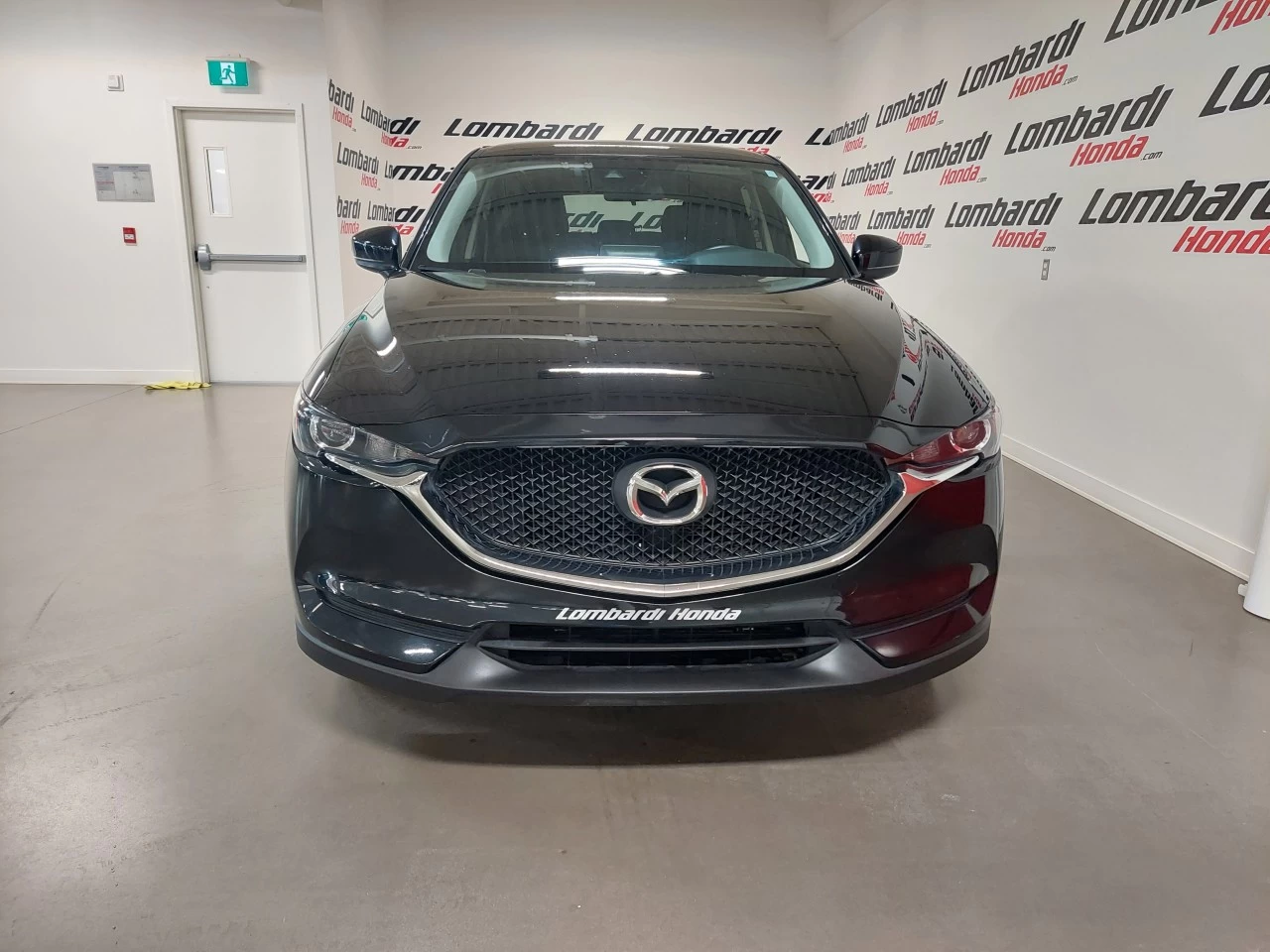 2021 Mazda CX-5
                                                    GX Image principale
