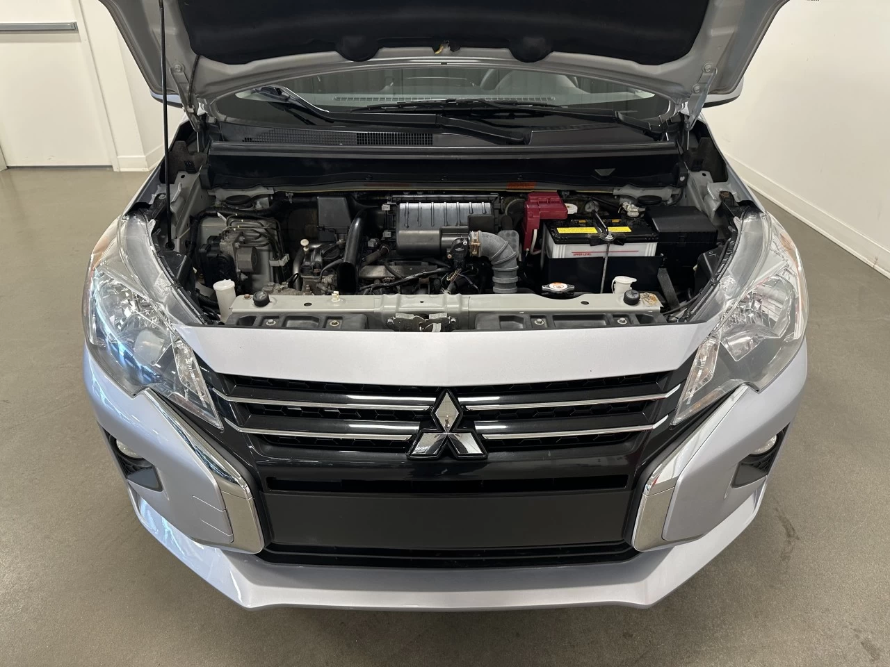 2022 Mitsubishi Mirage SE Image principale