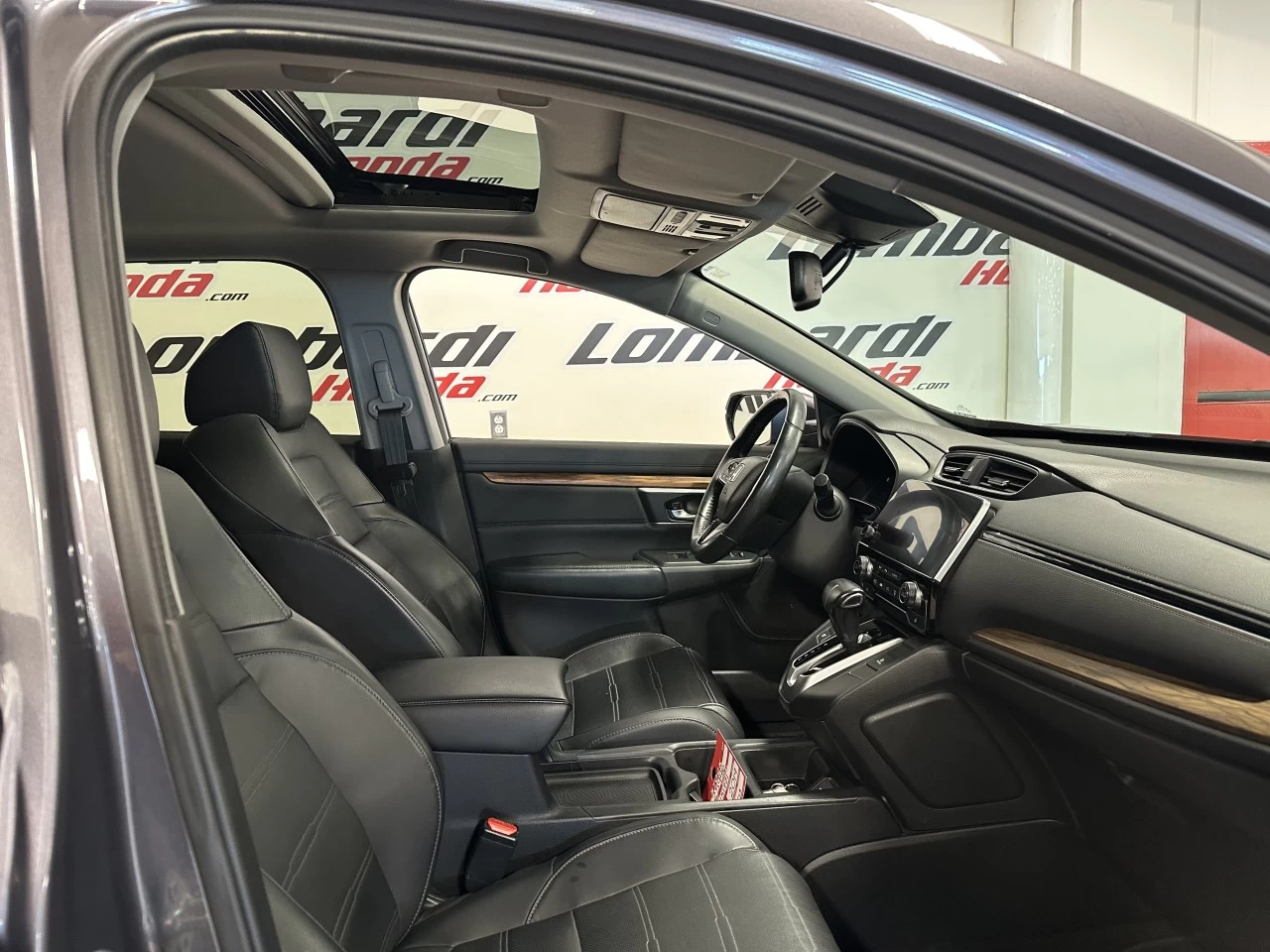 2019 Honda CR-V
                                                    EX-L Main Image