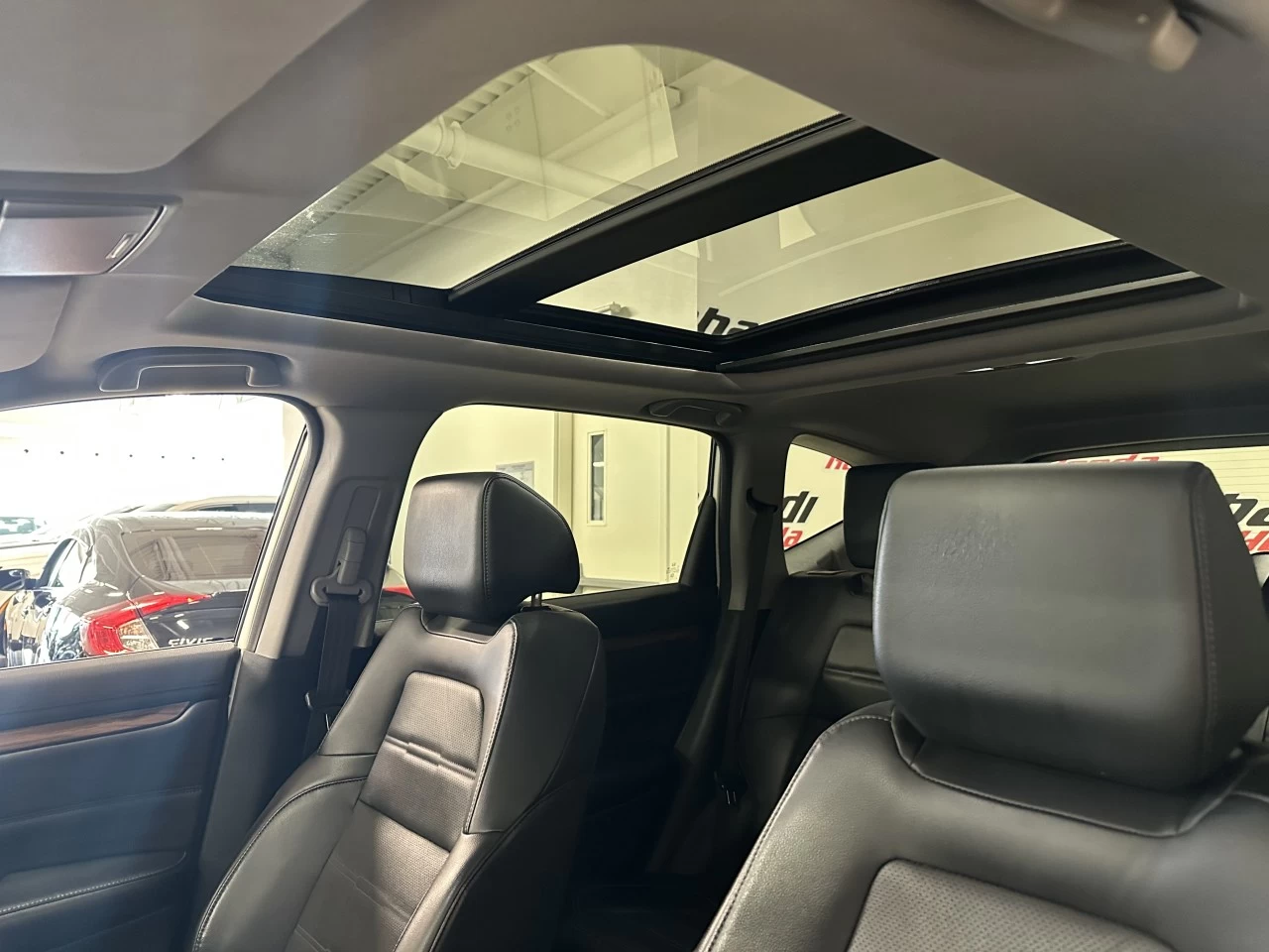 2018 Honda CR-V Touring Image principale