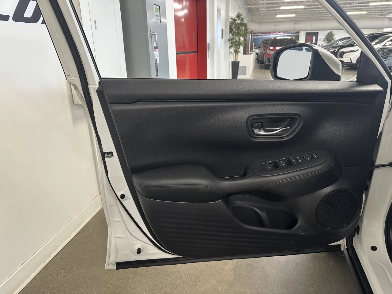 2024 Honda HR-V
                                                    LX-B Main Image