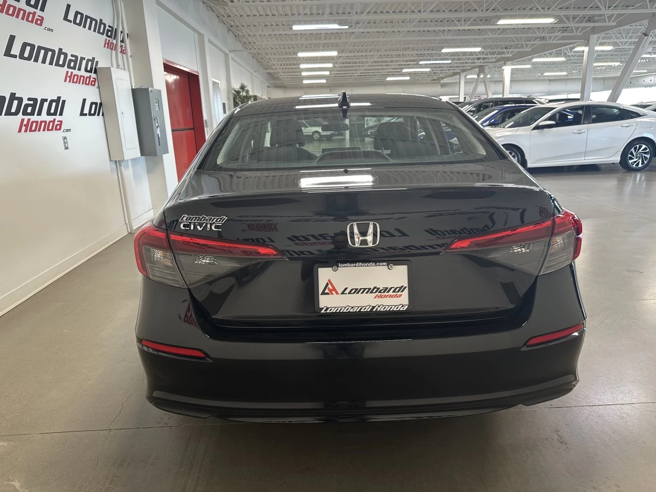 2022 Honda Civic
                                                    LX Main Image