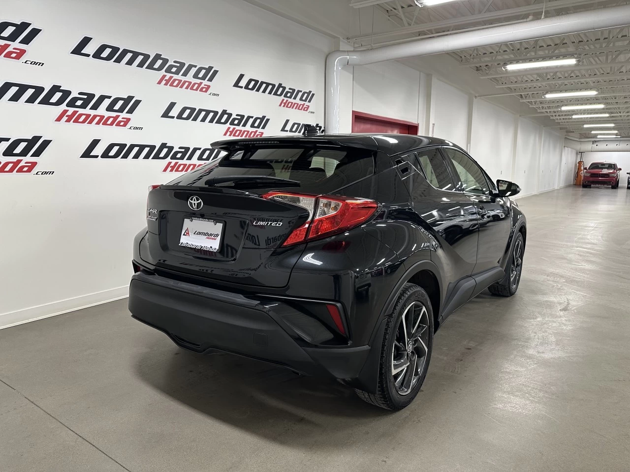 2020 Toyota C-HR XLE Image principale