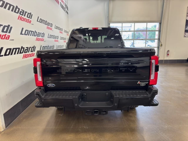 Ford F-250 Platinum 2025