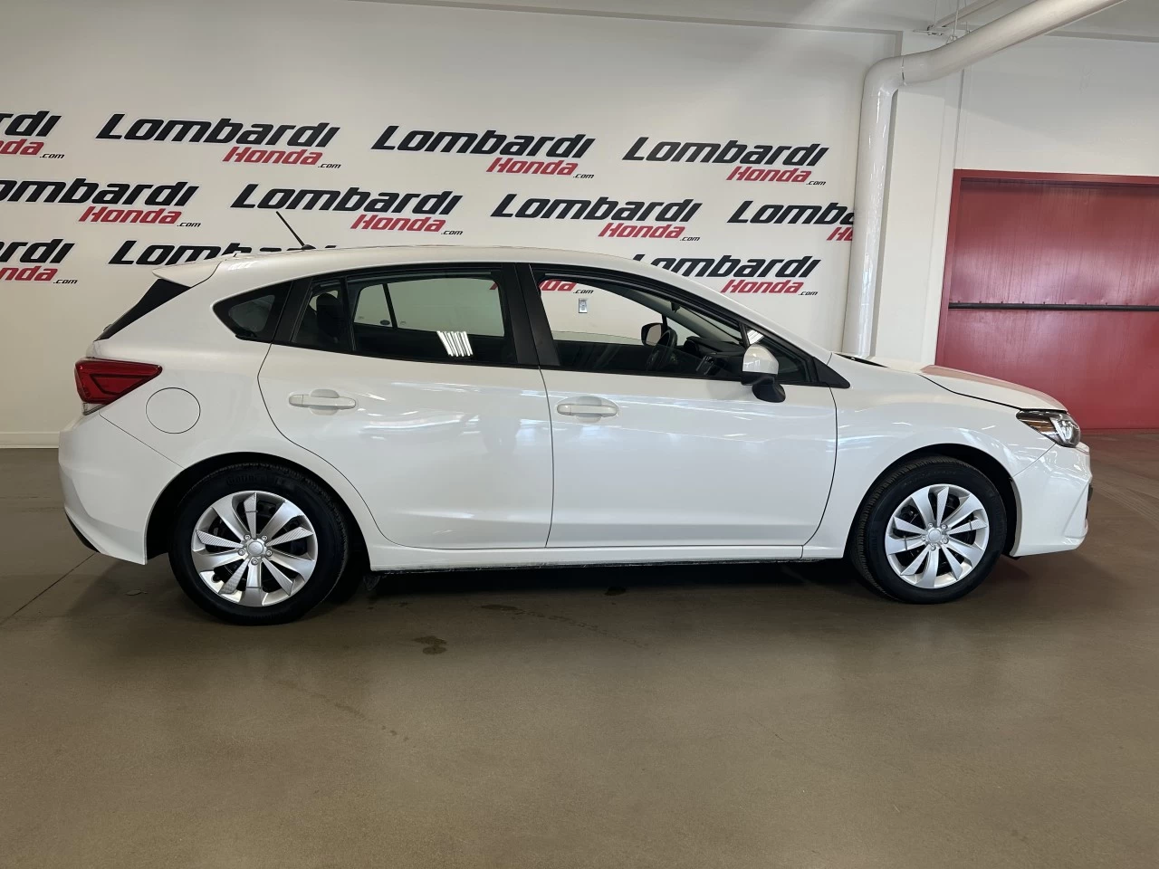2019 Subaru Impreza
                                                    Convenience Main Image