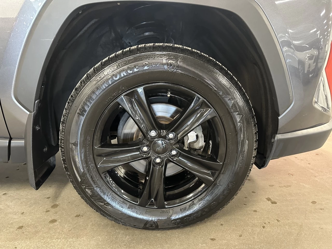 2021 Toyota RAV4 XLE https://www.lombardihonda.com/resize/b990ff35b810a3abc0cc817b2ca24889-1