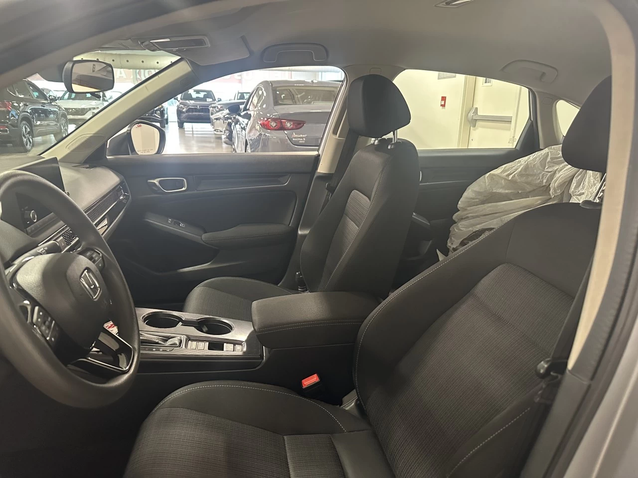 2023 Honda Civic Berline LX Main Image