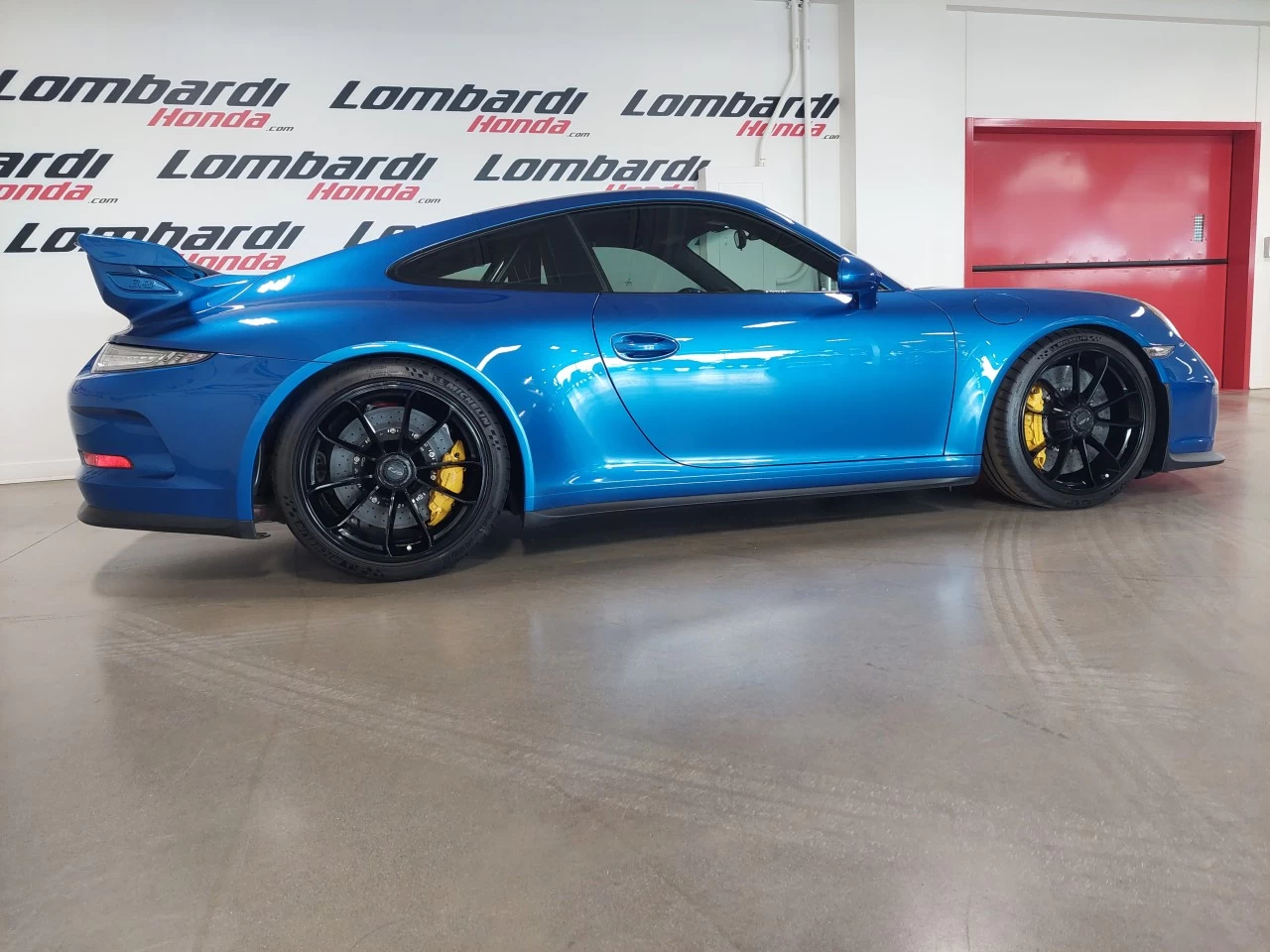 2015 Porsche 911
                                                    GT3 Image principale