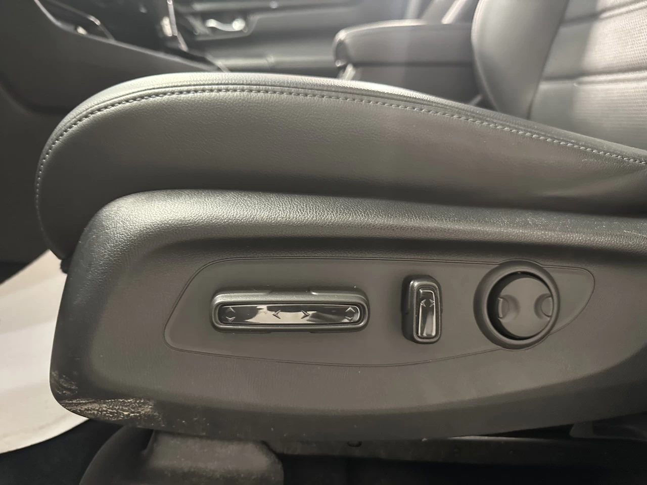 2023 Honda CR-V
                                                    EX-L Image principale