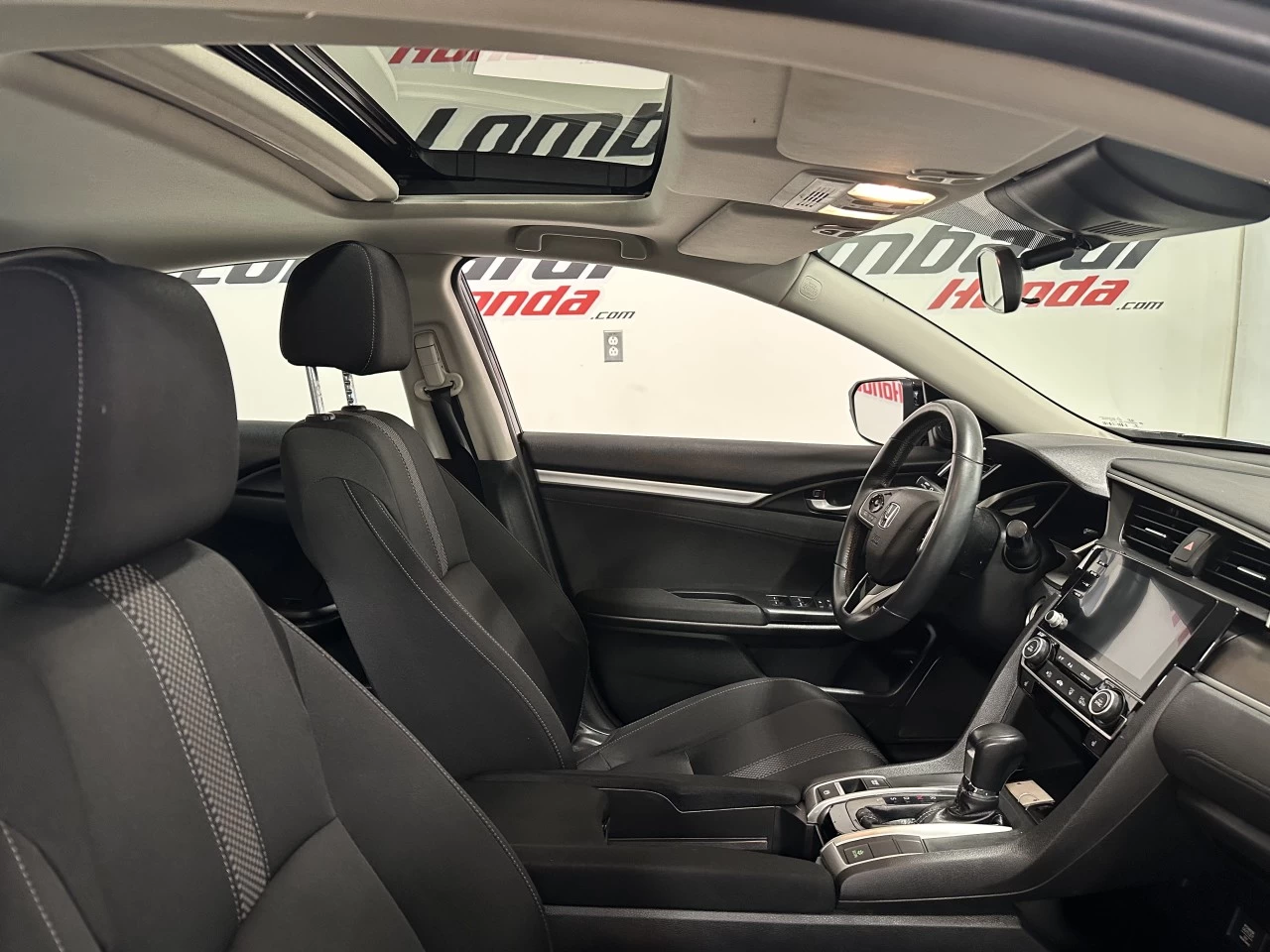 2021 Honda Civic EX Main Image