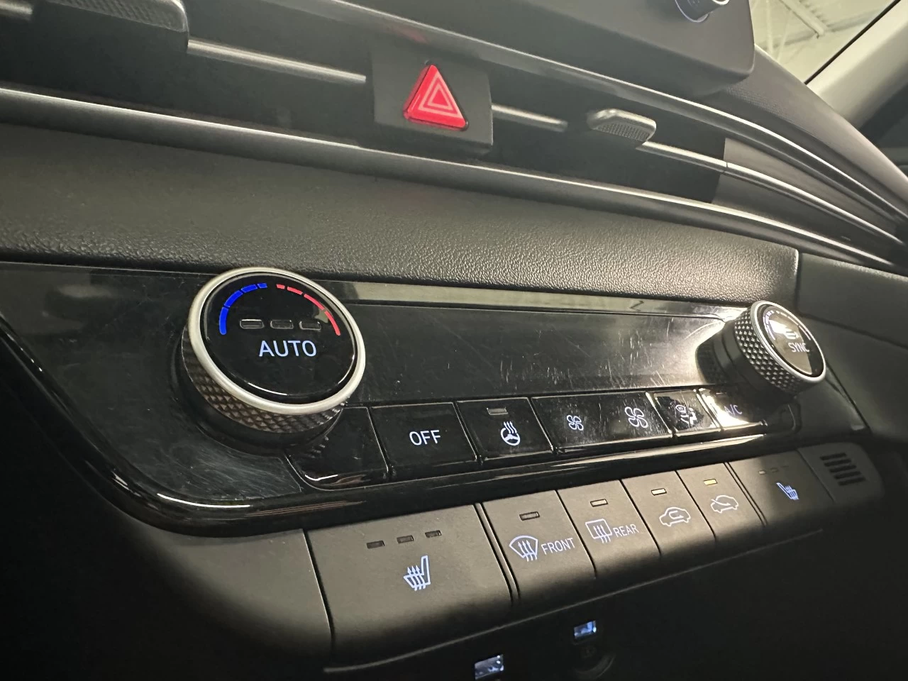 2021 Hyundai Elantra
                                                    Preferred Image principale