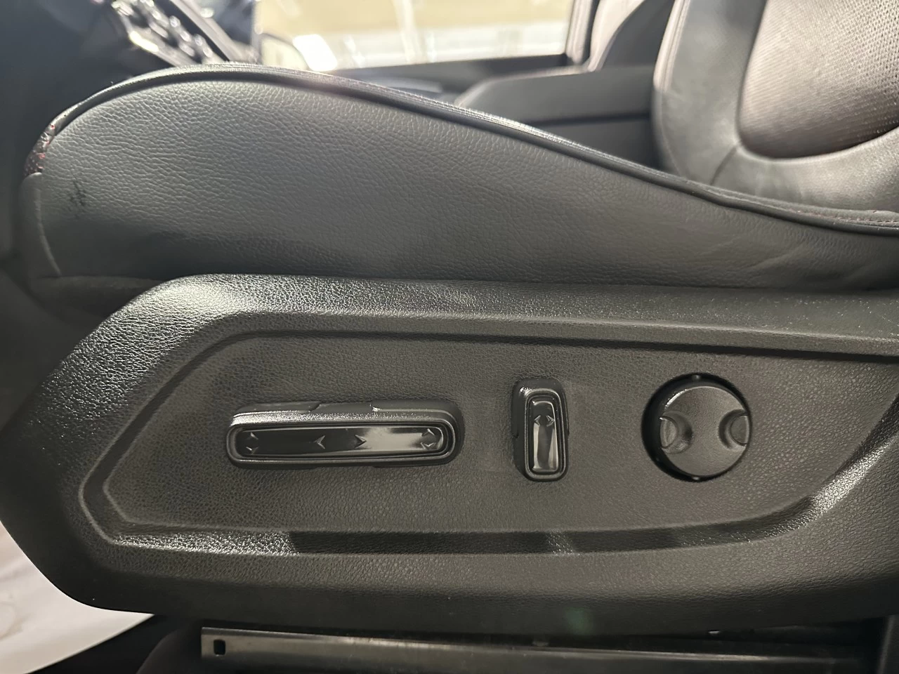 2023 Honda Pilot
                                                    Black Edition Main Image