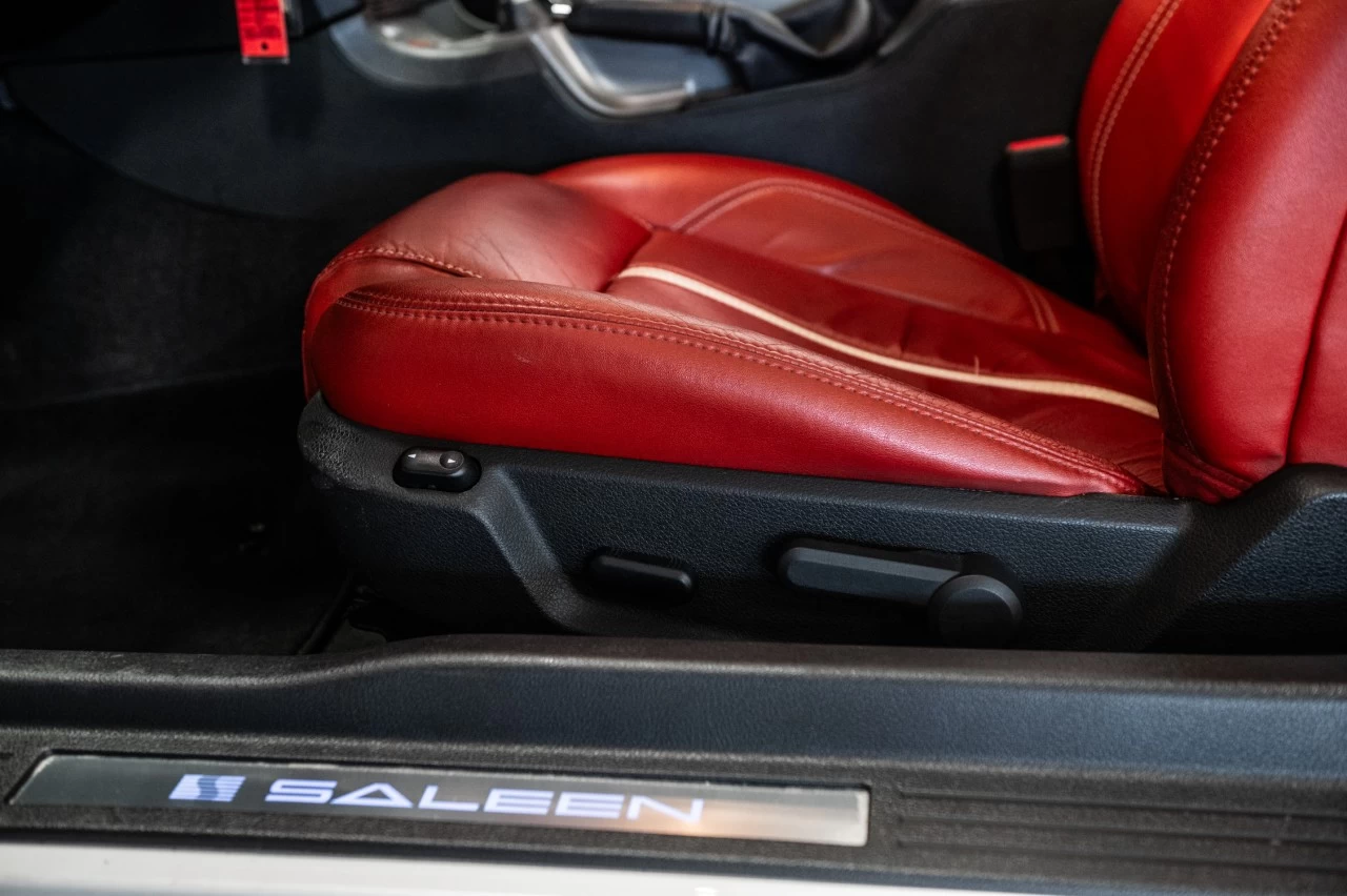 2011 Ford Mustang GT Image principale