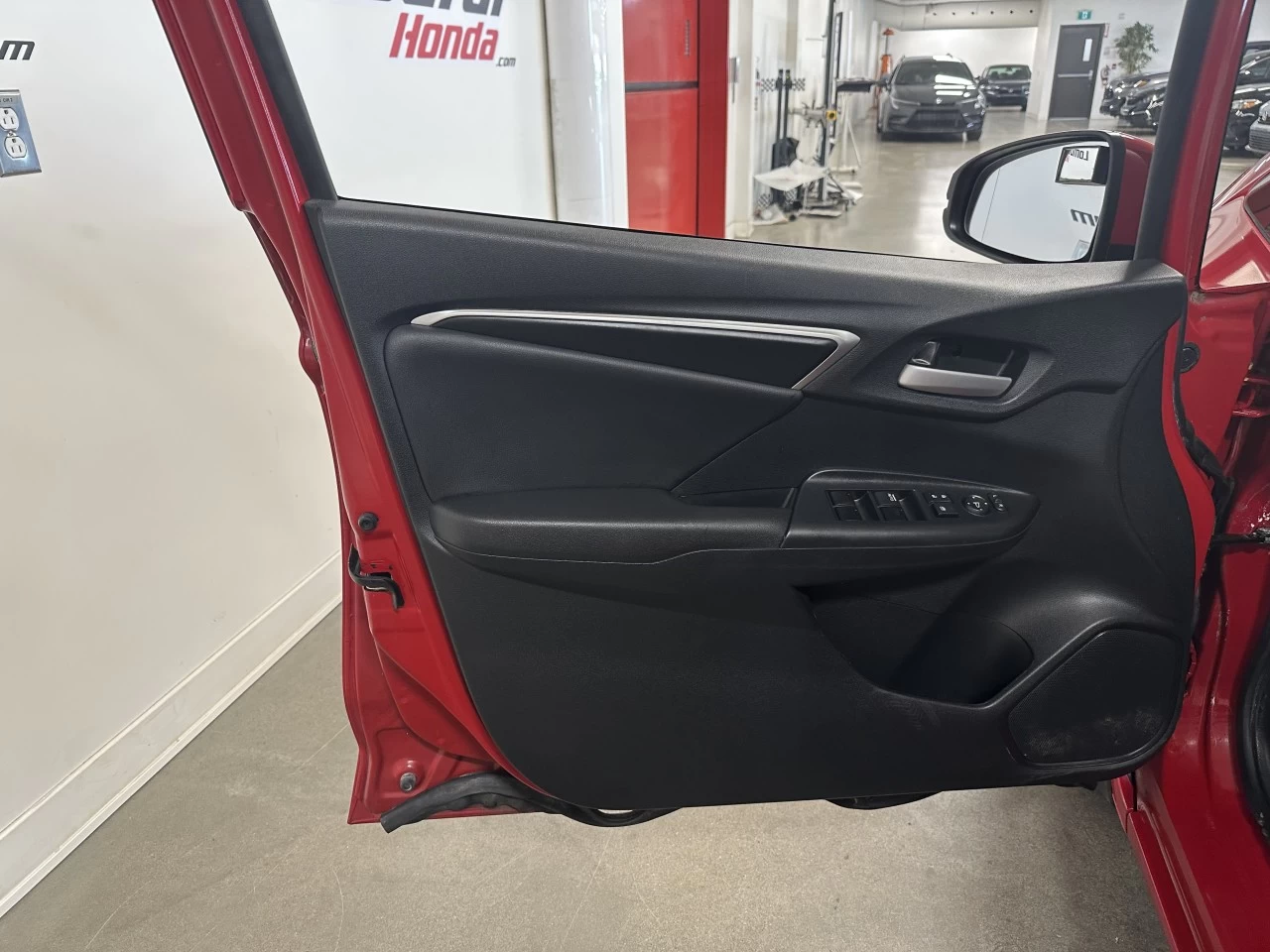 2016 Honda Fit
                                                    EX-L Main Image