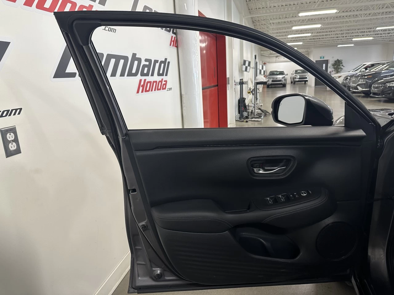 2024 Honda HR-V
                                                    EX-L Navi Main Image