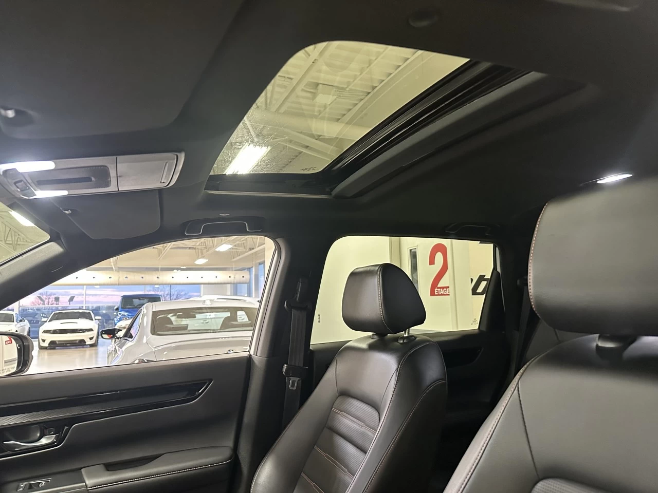 2023 Honda CR-V Touring/hybride Image principale