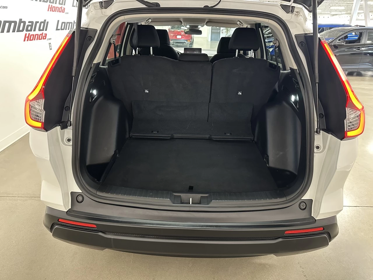 2023 Honda CR-V LX Image principale