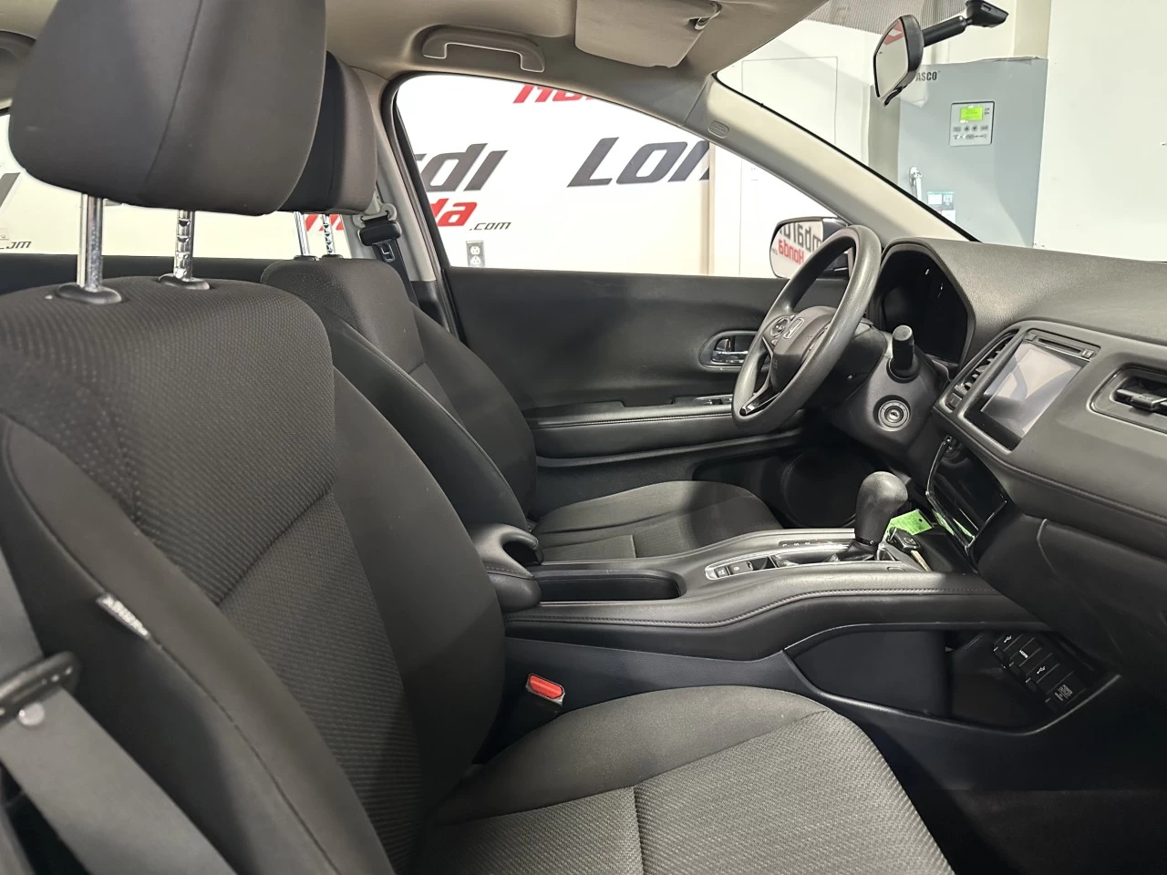 2017 Honda HR-V LX Image principale