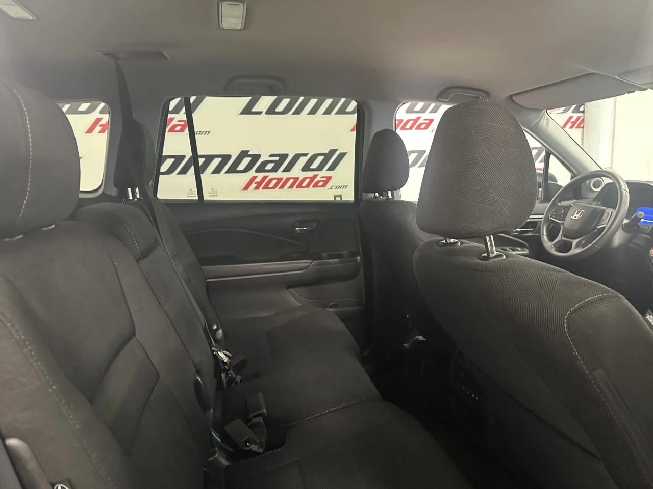 2021 Honda Pilot LX Main Image