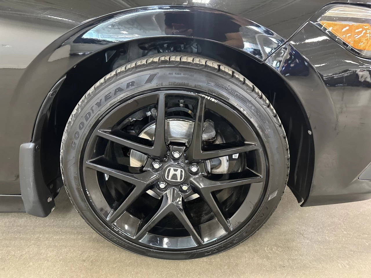2022 Honda Civic
                                                    Sport Main Image