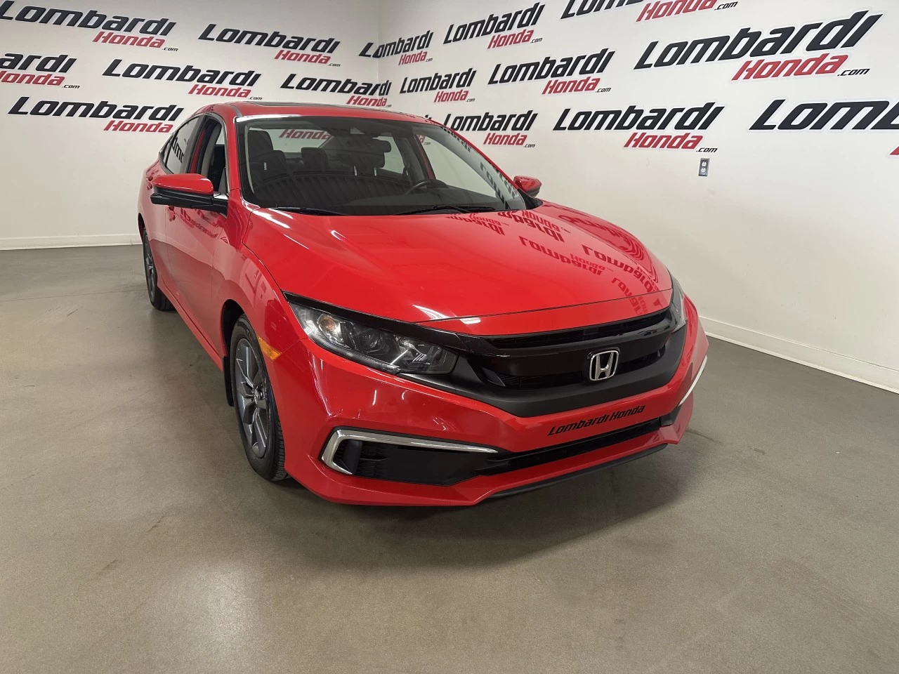 2020 Honda Civic
                                                    EX Main Image