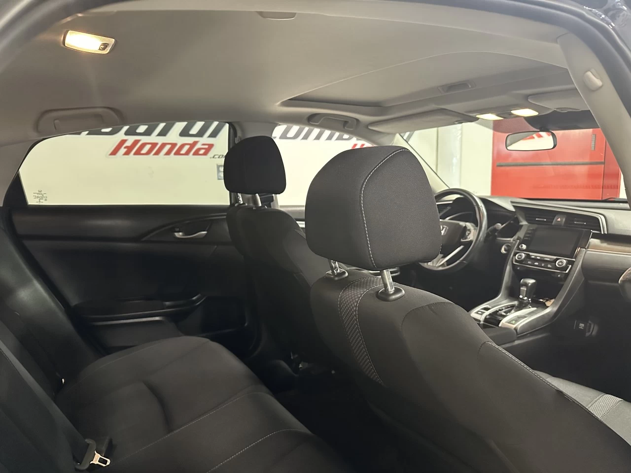 2019 Honda Civic EX Main Image