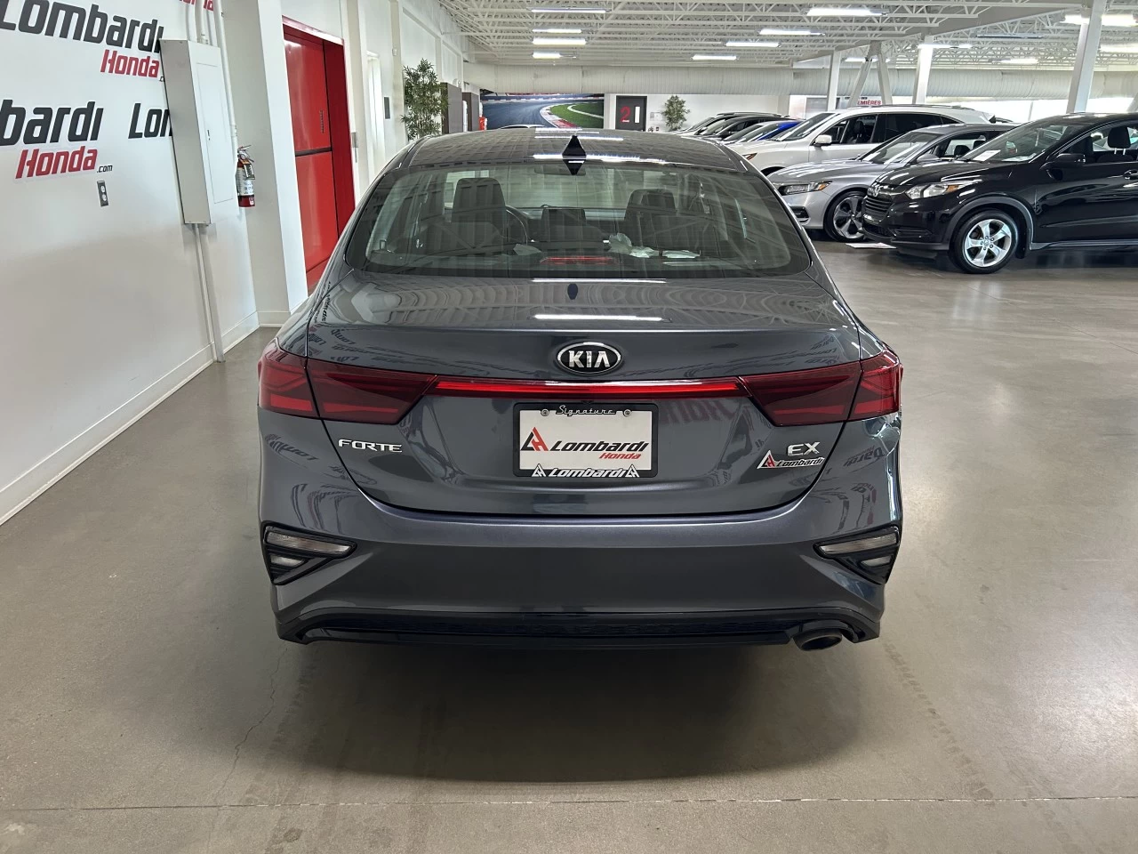 2021 Kia Forte
                                                    EX Image principale