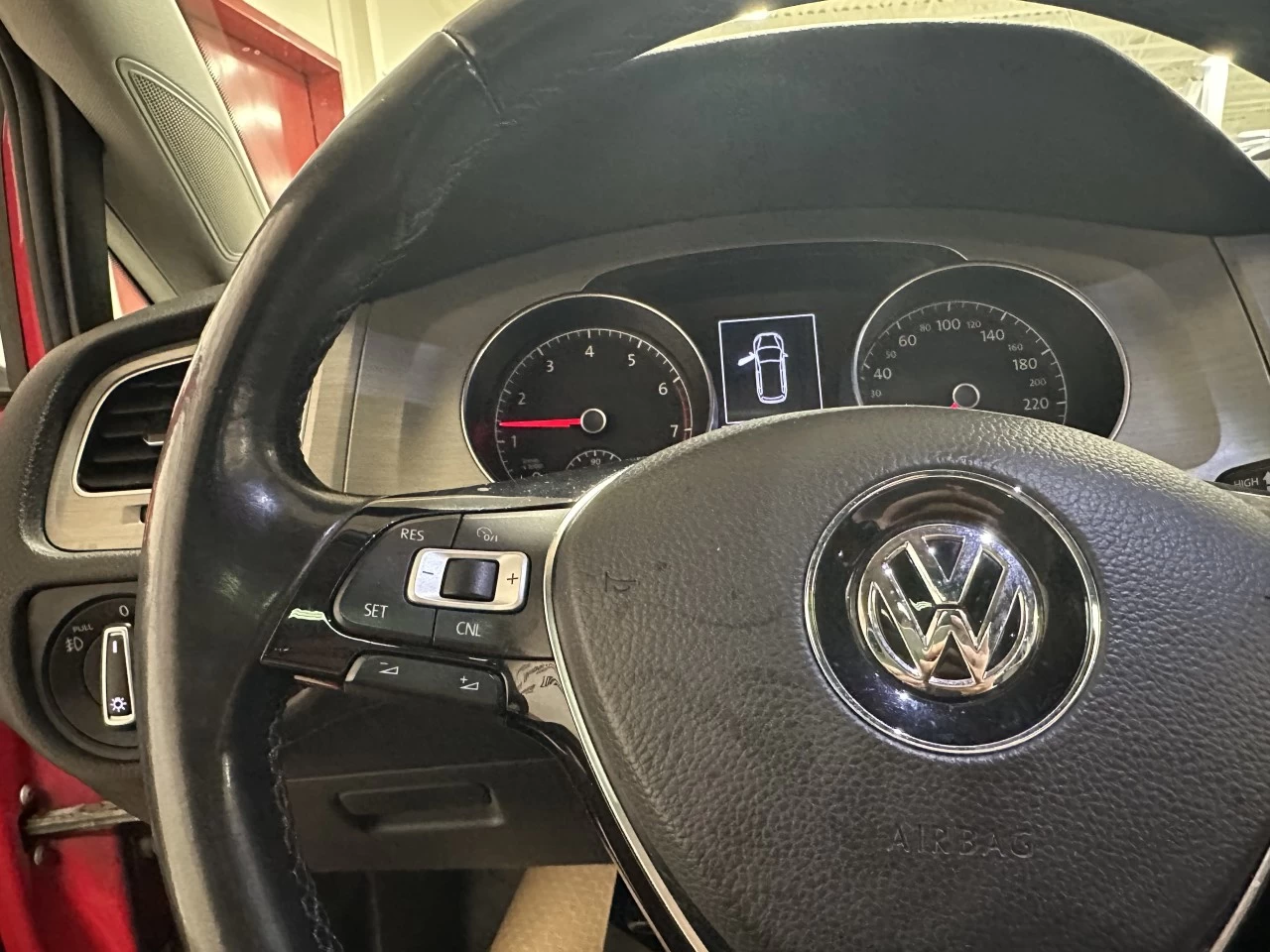 2017 Volkswagen Golf Trendline/Comfortline/Highline Main Image