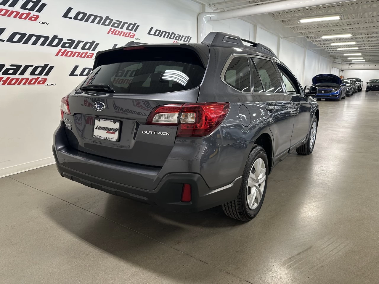2018 Subaru Outback
                                                    2.5i Image principale