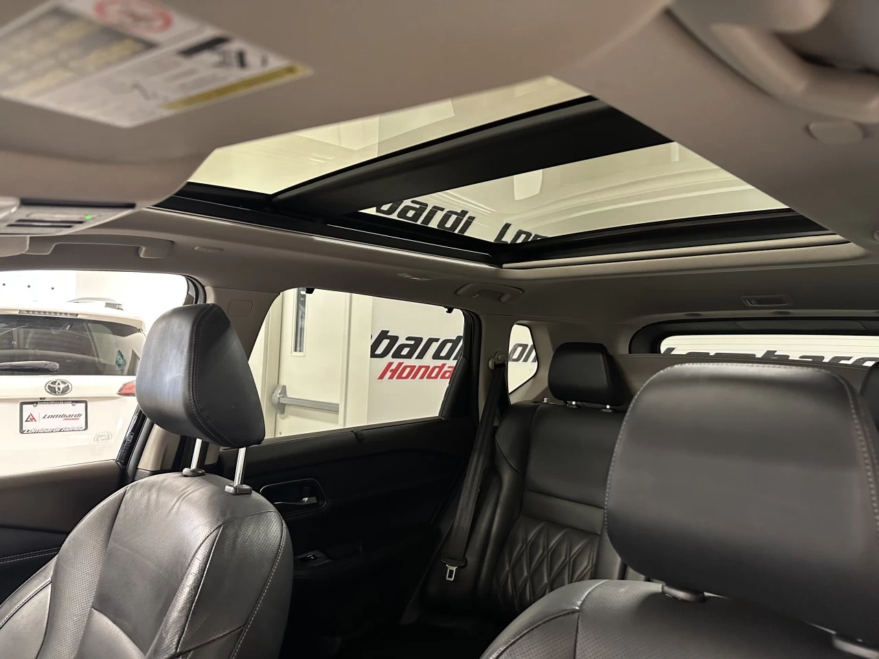2022 Nissan Rogue Platinum Main Image