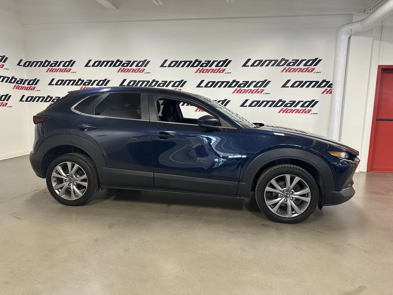 2022 Mazda CX-30 GS https://www.lombardihonda.com/resize/b990ff35b810a3abc0cc817b2ca24889-1