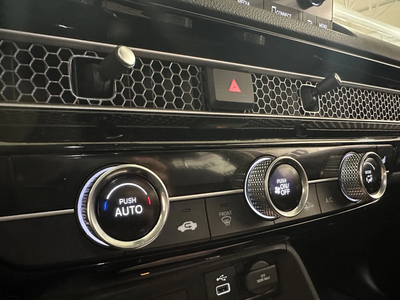 2022 Honda Civic LX Main Image