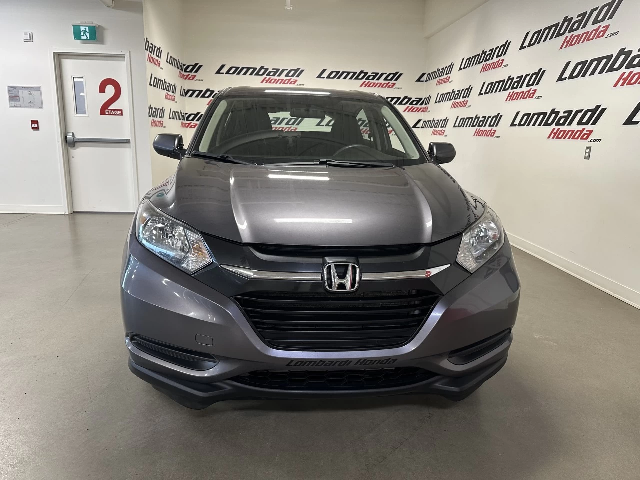 2017 Honda HR-V
                                                    LX Image principale