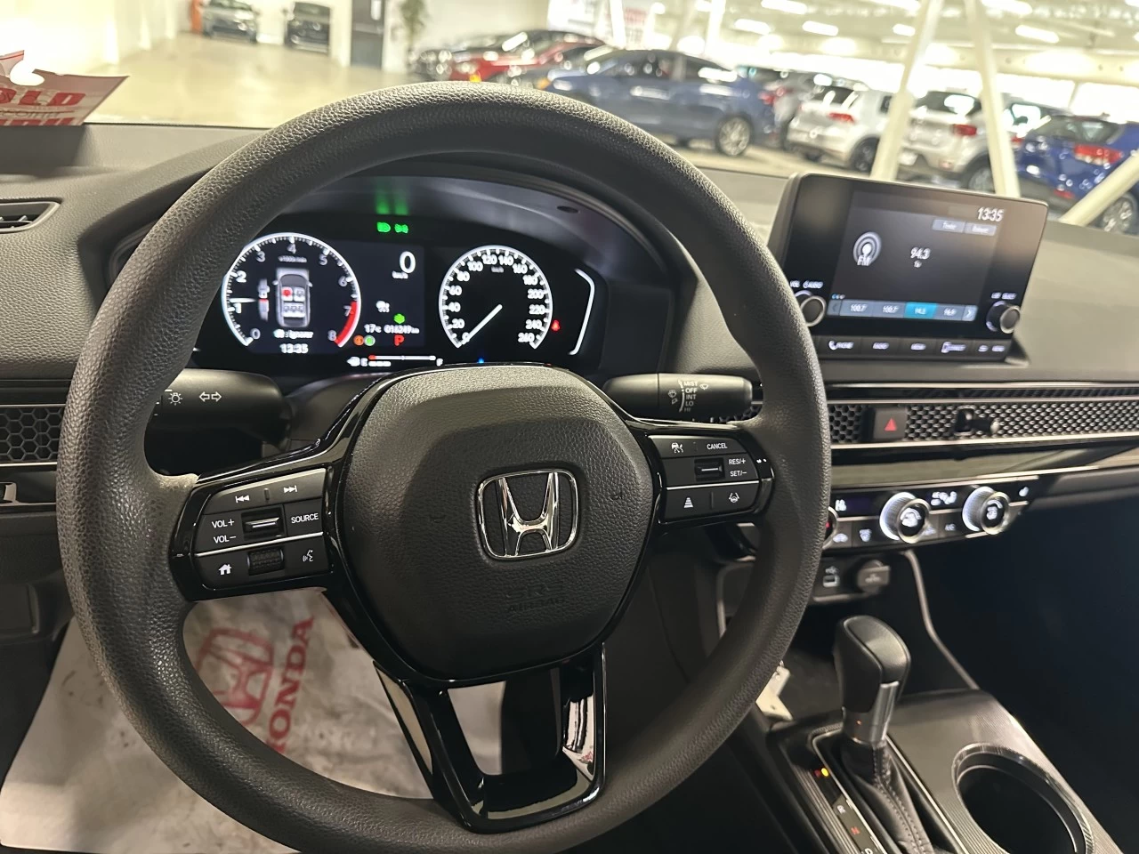 2022 Honda Civic LX Main Image