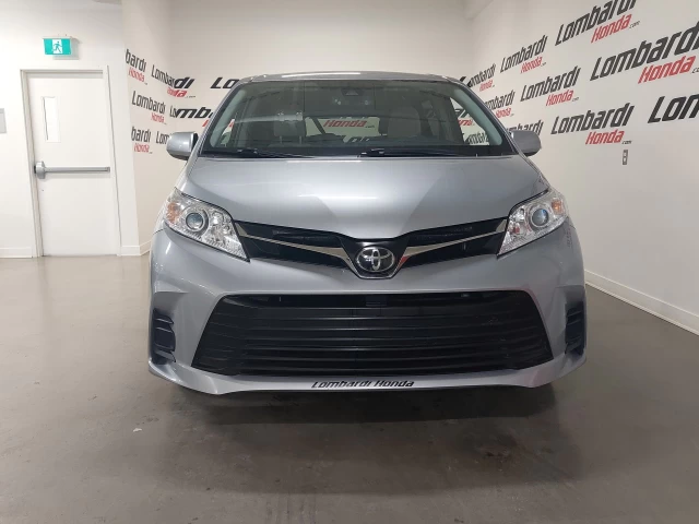 Toyota Sienna LE 2018