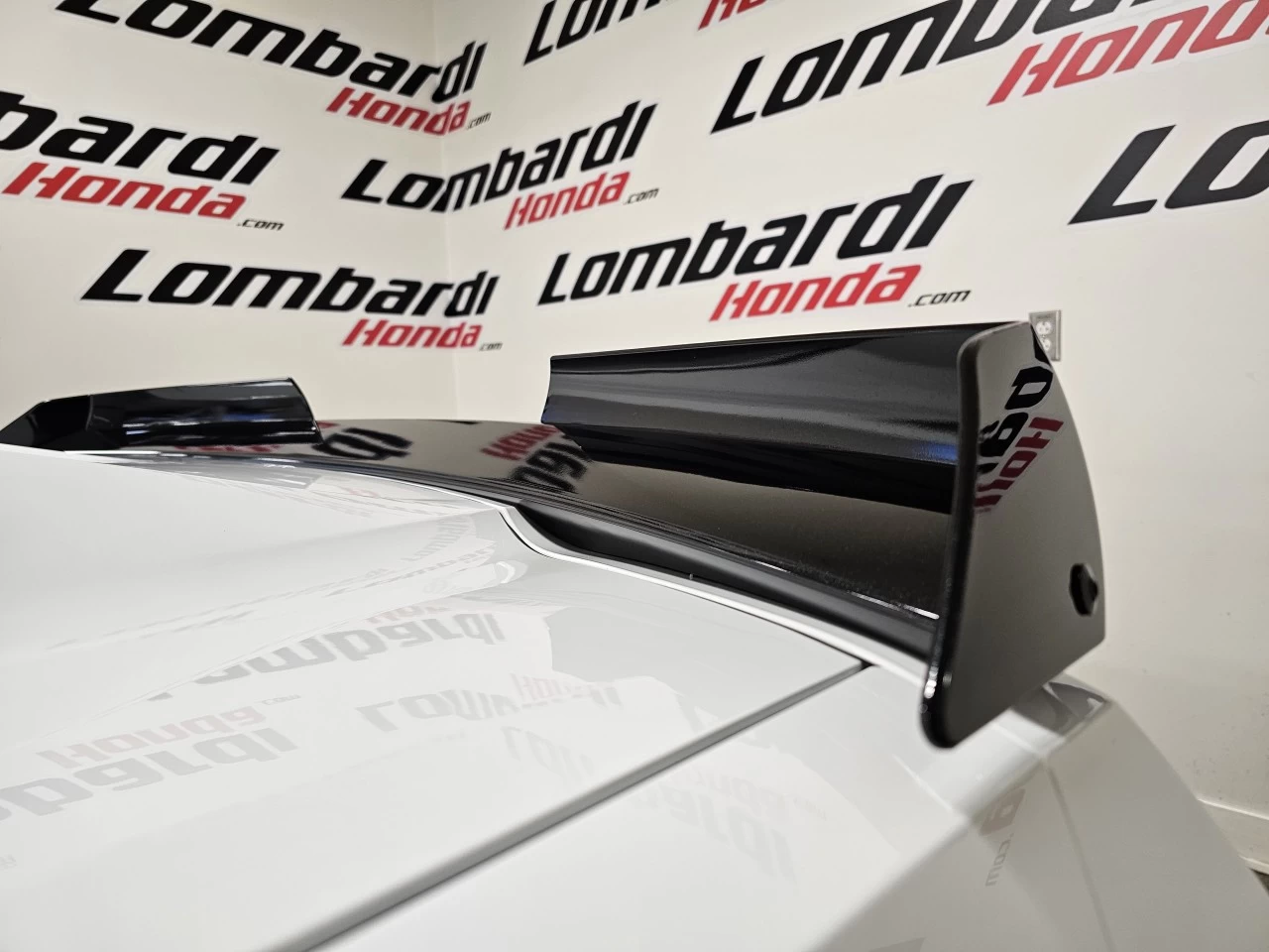 2019 Chevrolet Corvette Z06 3LZ https://www.lombardihonda.com/resize/b990ff35b810a3abc0cc817b2ca24889-1