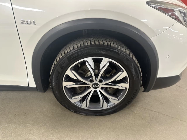 INFINITI QX30 AWD 4dr 2017