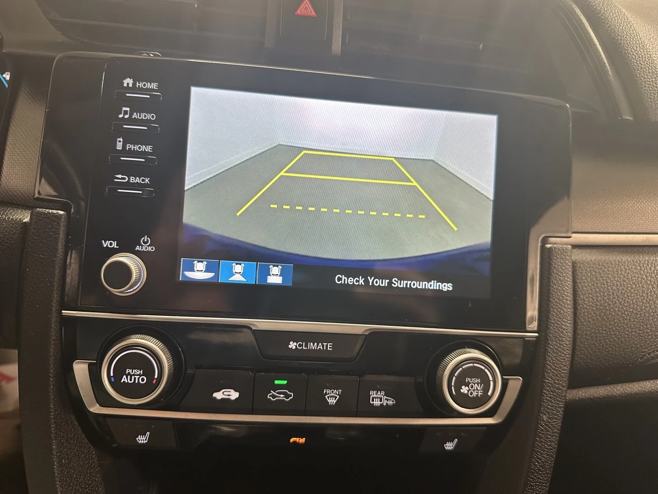 2020 Honda Civic
                                                    LX Image principale