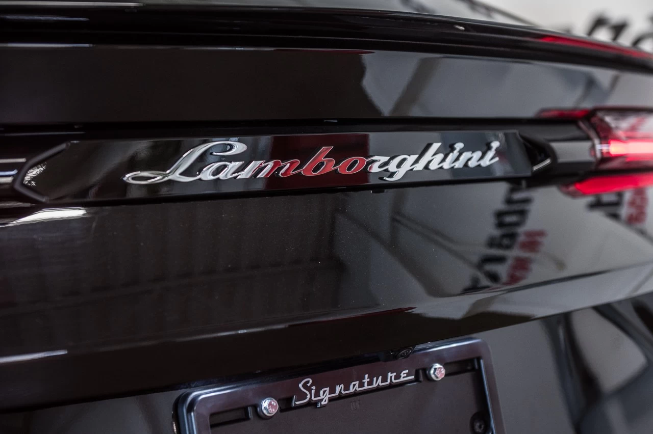 2019 Lamborghini Urus  https://www.lombardihonda.com/resize/b990ff35b810a3abc0cc817b2ca24889-1