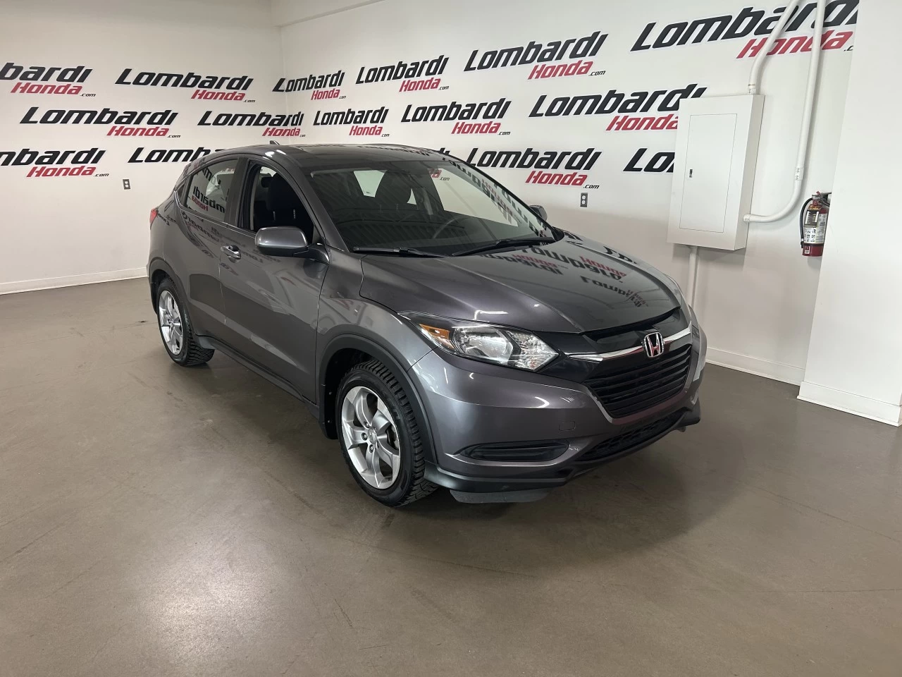 2017 Honda HR-V LX https://www.lombardihonda.com/resize/b990ff35b810a3abc0cc817b2ca24889-1