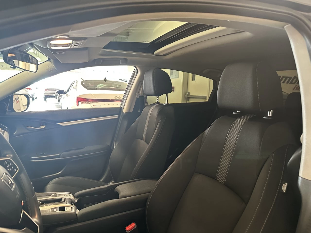 2020 Honda Civic
                                                    EX Main Image