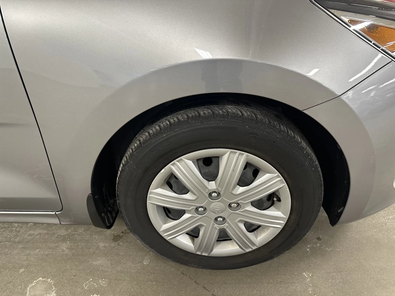 2021 Kia Rio5 LX Main Image