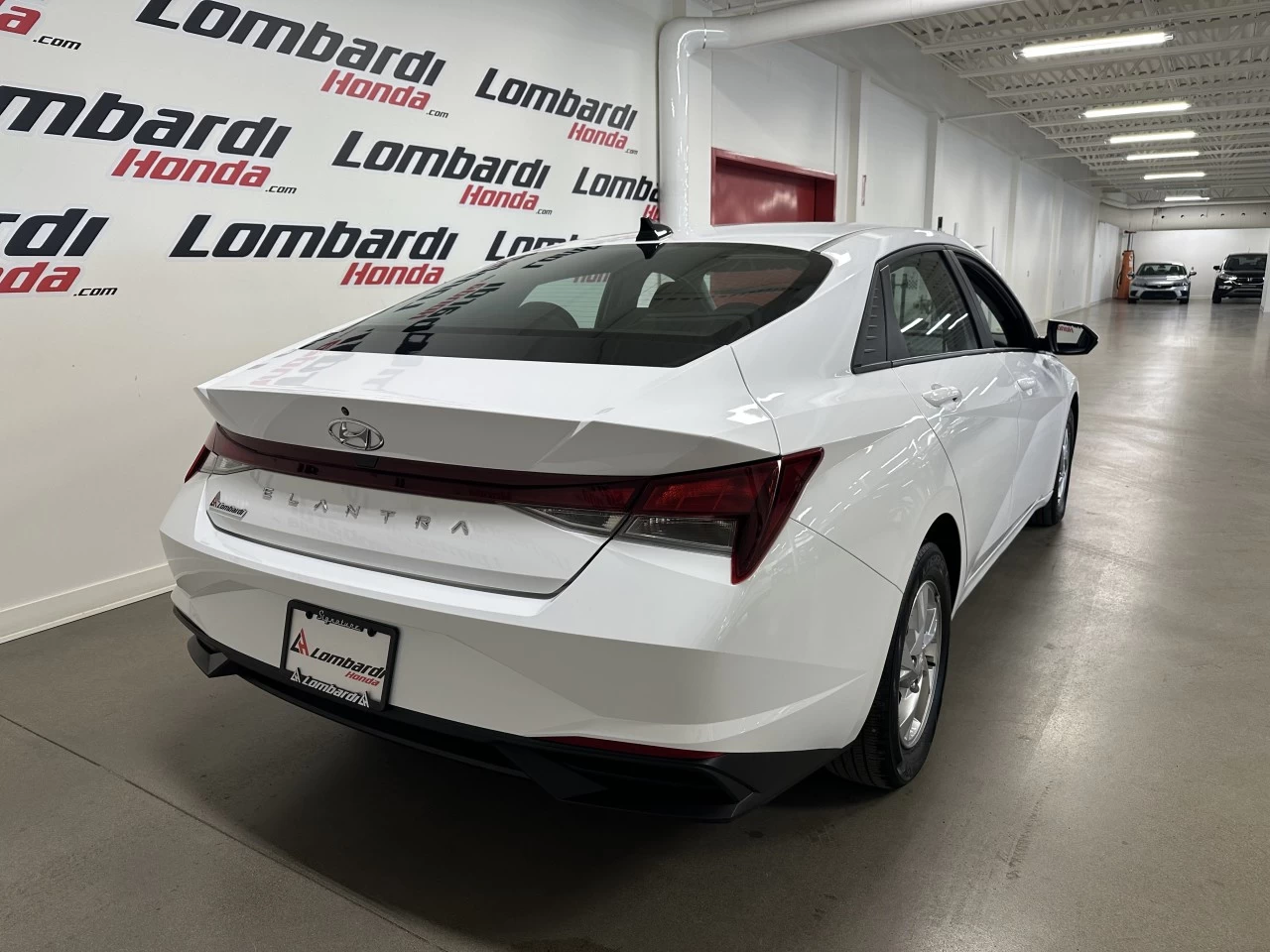 2022 Hyundai Elantra
                                                    Essential Image principale